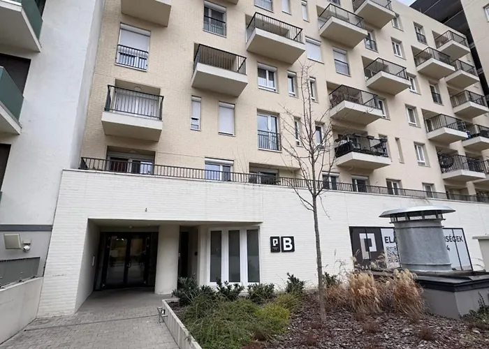 Papay Park Apartment *