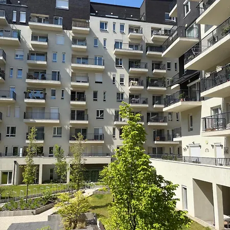 Papay Park Appartement *
